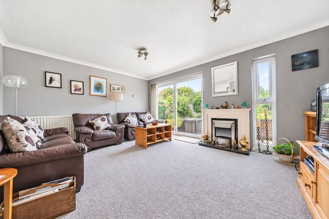 8 Langley Grove, Bognor Regis photo 4