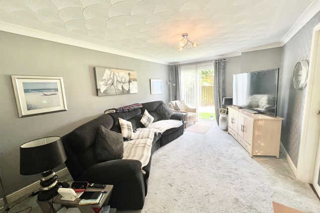 81, Foundry Wynd, Kilwinning photo 2