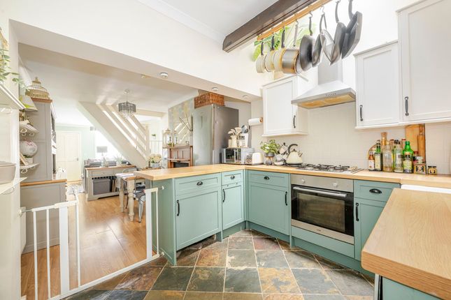5 Carlton Terrace, Queens Road, Crowborough photo 4