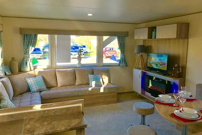 3-bed caravan on Whitecliff Bay Holiday Park, Hillway Rd, Bembridge, £36,995
