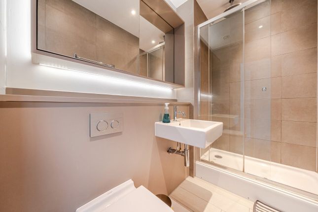 Apartment 6, Spur Apartments, 4, Woodlands Way, London photo 4