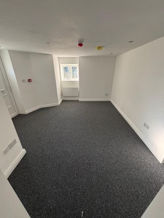 1 Bed Flat To Rent Osborne Road, Manchester M19