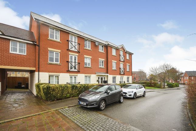 Burghley Way, Chelmsford CM2, 2 bedroom flat for sale - 57277364