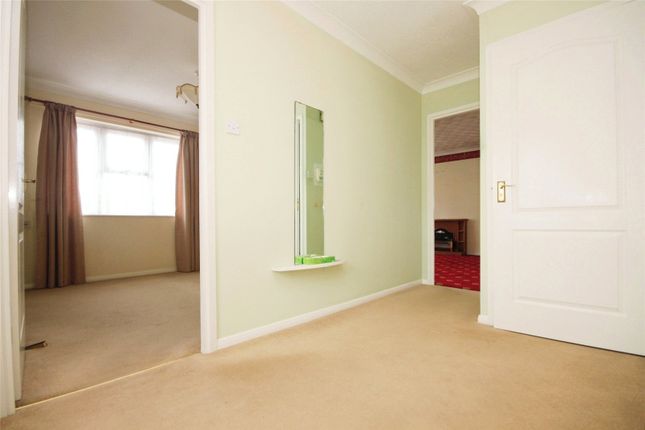 Flat for sale in Sycamore Court, Stilemans, Wickford, Essex
