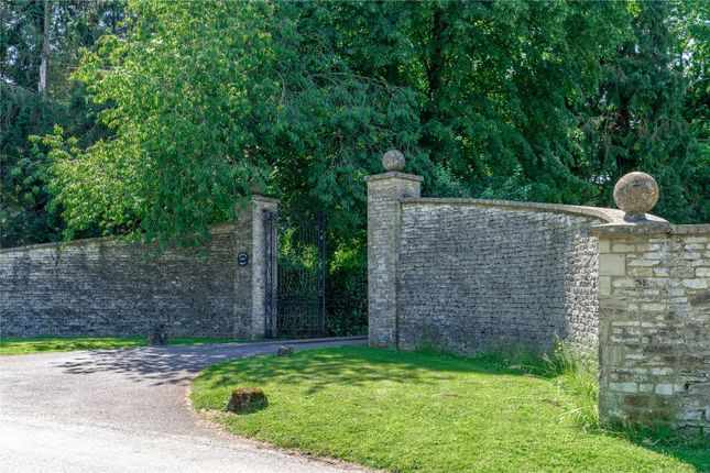 Waterton House