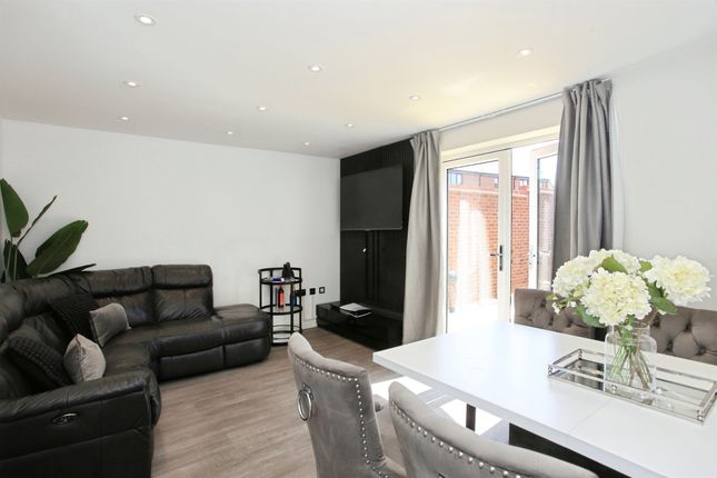 20, Turner Road, Peterborough photo 4