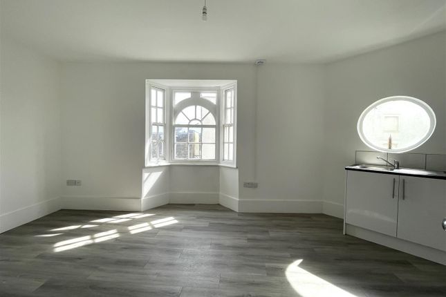 Thumbnail Studio to rent in Hampshire Court, Upper St. James's Street, Brighton