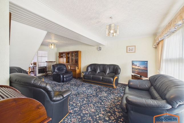 8 Berryfields, Walsall photo 4