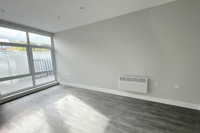 Flat 5, Cavendish House, New Malden photo 2