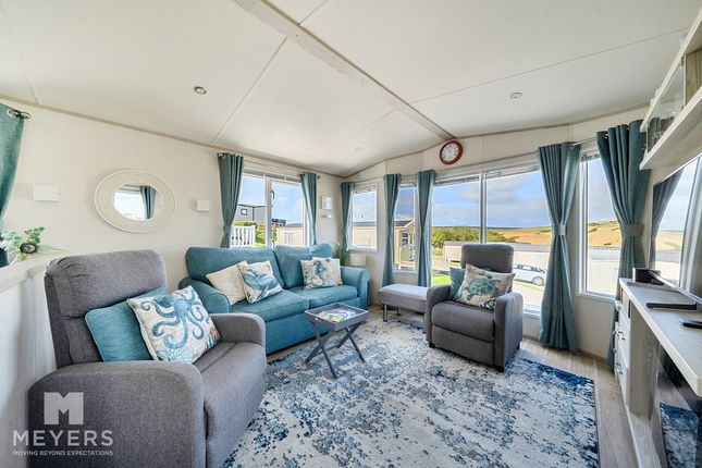 F32, Durdle Door Holiday Park, Wareham photo 3
