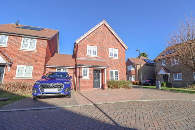 Link-detached house for sale in Penrith Crescent, Wickford