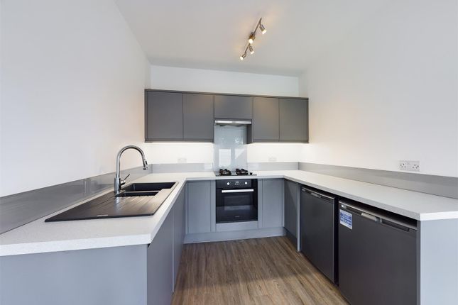 61, Poplar Grove, Manchester photo 3
