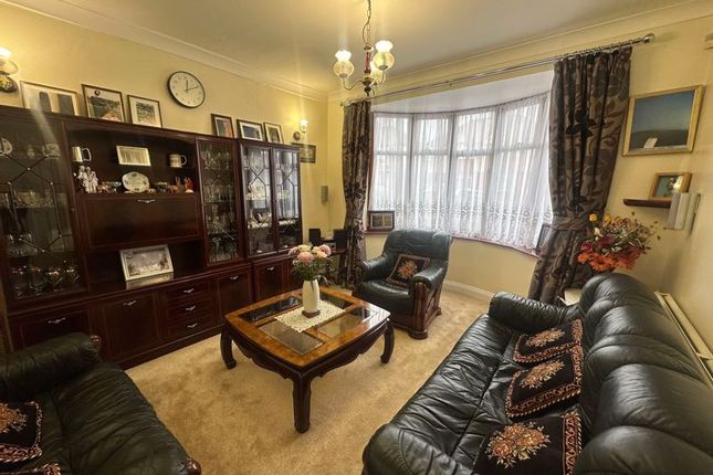 Terraced house for sale in Masefield Avenue, Southall