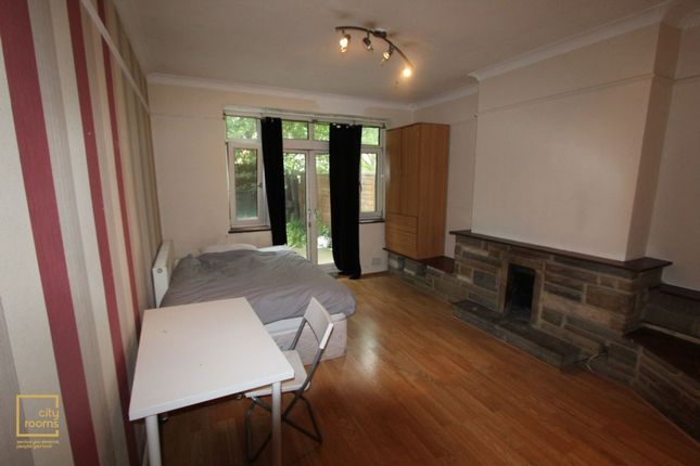 5 Bed Shared Accommodation To Rent In Stafford Cripps House