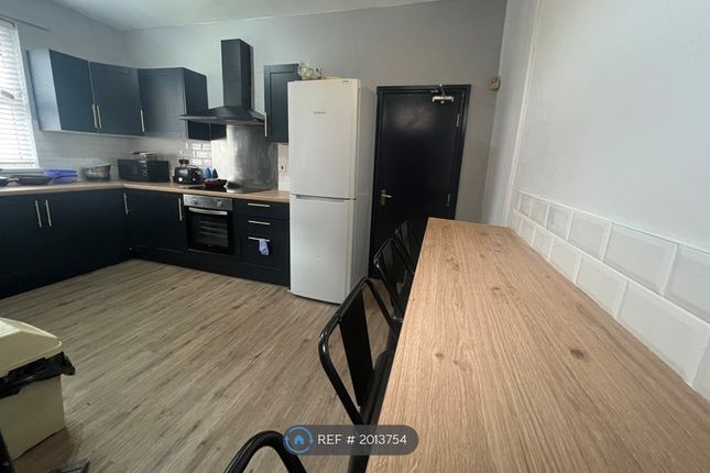 Room to rent in Edinburgh Road, Kensington, Liverpool