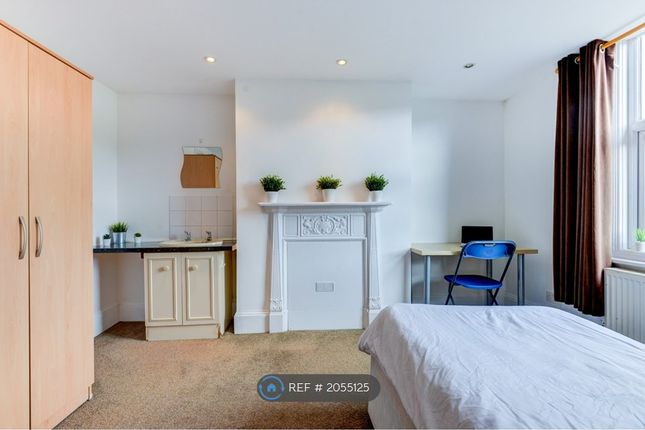 Thumbnail Room to rent in Osmond Gardens, Hove