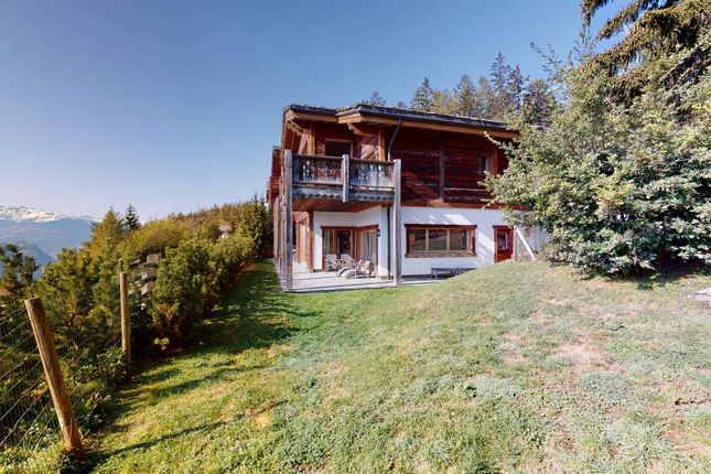 Thumbnail Villa for sale in Crans-Montana, Canton Du Valais, Switzerland