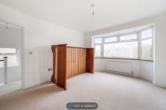 Methuen Road, Edgware photo 4
