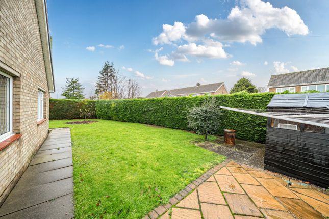 56, Pretymen Crescent, Grimsby photo 4