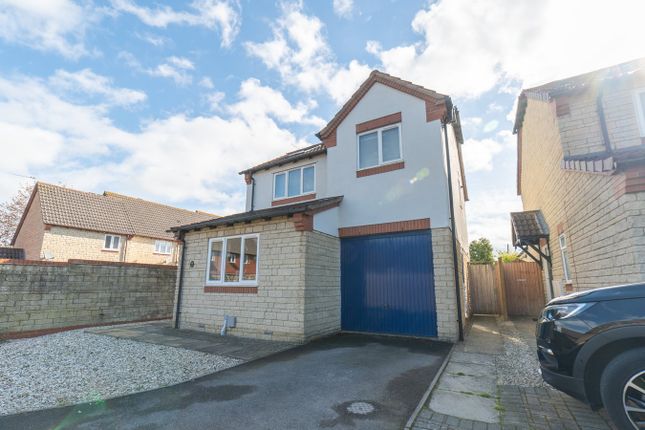 4-bed house on 23, Minster Close, Cheltenham, £399,950