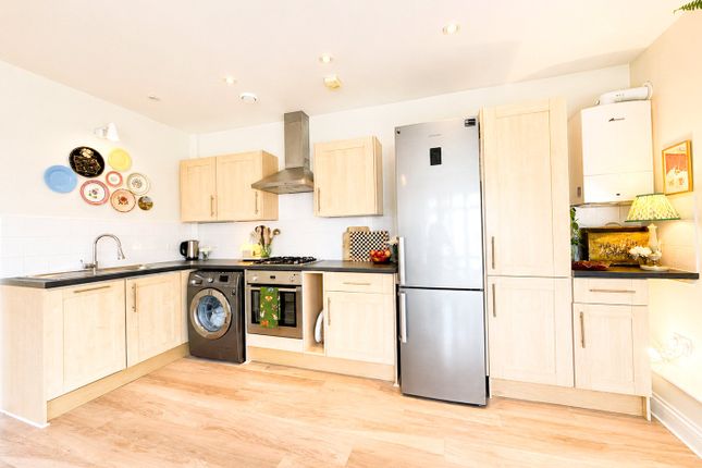 Flat 6, Stafford House, 2A, Burnt Ash Road, London photo 2