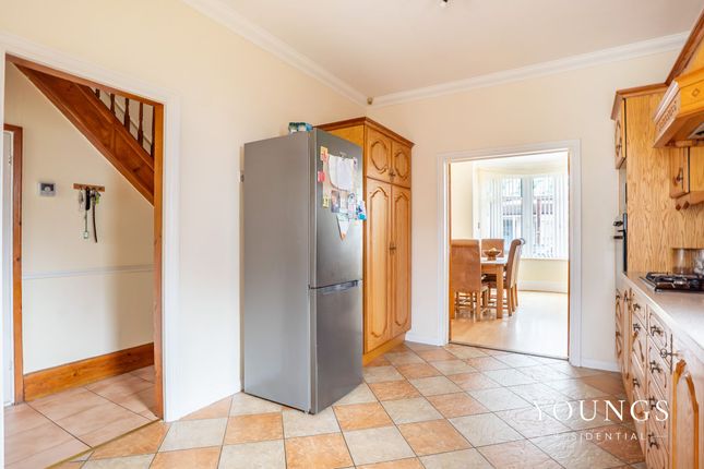 75 Hainault Avenue, Westcliff-On-Sea photo 4