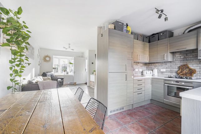 33, Brickham Road, Devizes photo 3
