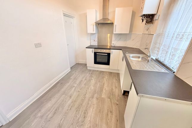 21, Whitehall Street, WAKEFIELD photo 3