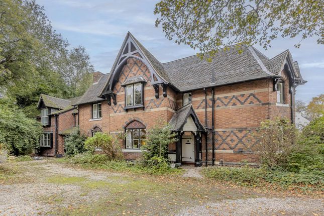 4-bed house on 285 Hartshill Road, Stoke-On-Trent, £340,000