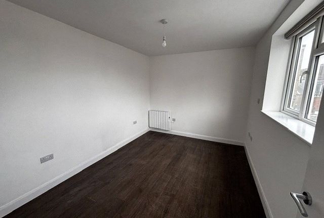 Flat 5, 30, Chapel Road, West Sussex photo 3