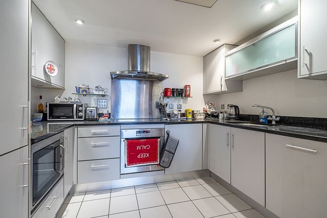 Apartment 41, 11, Sheldon Square, London photo 4
