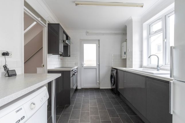 8 Malbrook Road, Norwich photo 4
