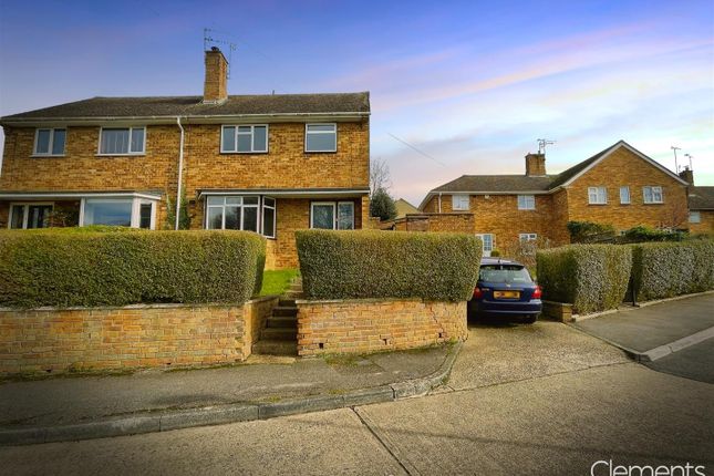 Semi-detached house for sale in East Flint, Hemel Hempstead