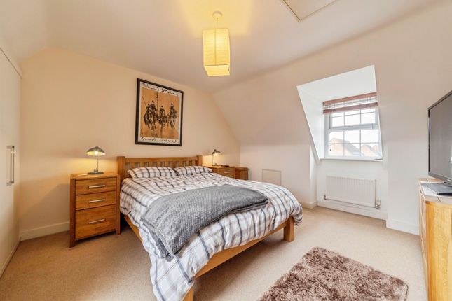 12, Tutt Close, Newark photo 4