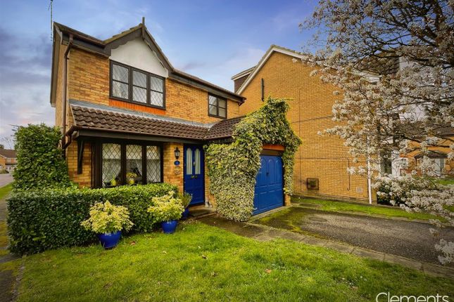 Thumbnail Detached house for sale in Shackleton Way, Abbots Langley