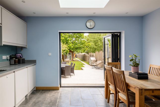 60, Monson Road, Redhill photo 4