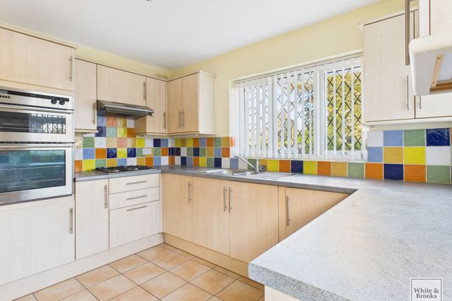 9 Highland Road, Chichester photo 4