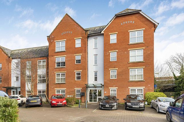 Flat for sale in Smiths Wharf, Wantage