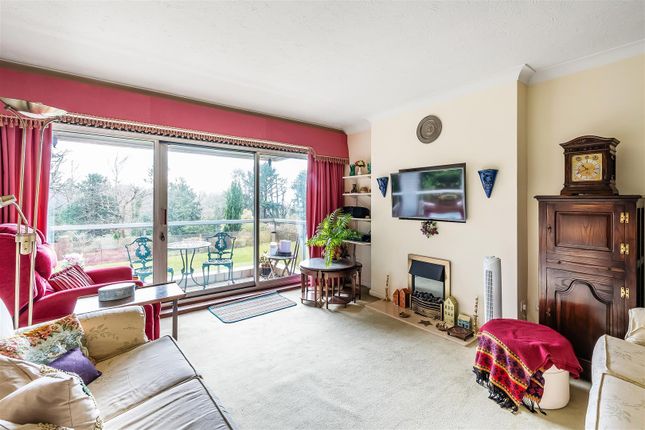 1 Stack House, West Hill, Oxted photo 4
