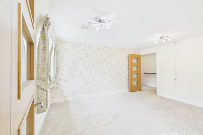 52 Peel Court, College Way, Welwyn Garden City photo 4