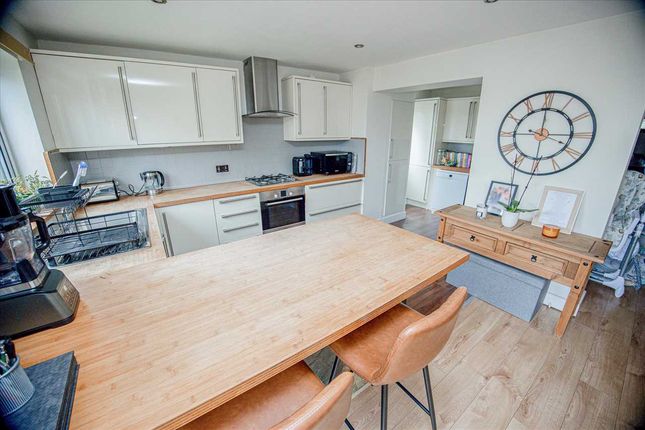 Semi-detached house for sale in Woodvale Avenue, Lincoln