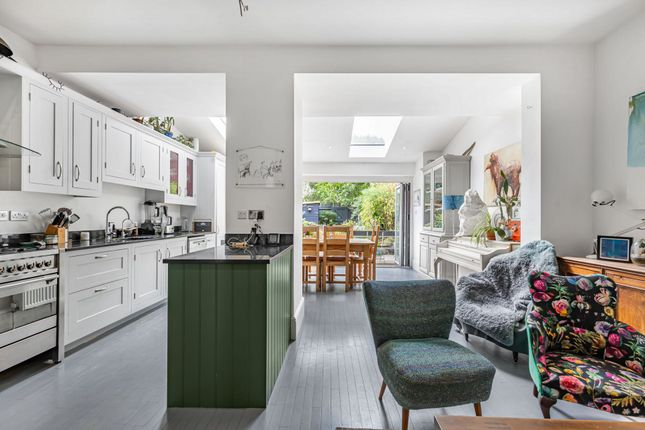 67, Palmerston Road, London photo 4