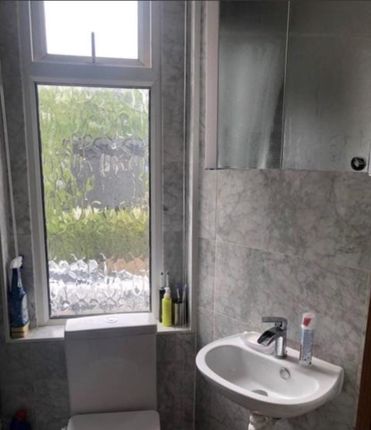 218, Herbert Road, Woolwich photo 5