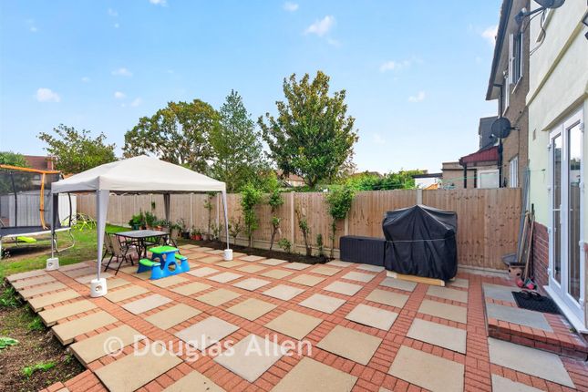 16, Manor Road, Chadwell Heath photo 2