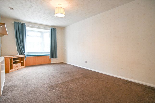 Flat for sale in Sandon Road, Smethwick, West Midlands