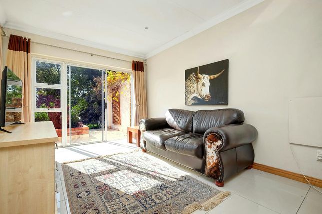 Detached house for sale in 39 Highland Ave, Bryanston, Sandton, 2191, South Africa