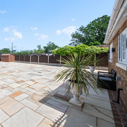 159, Charville Lane, Hayes photo 4