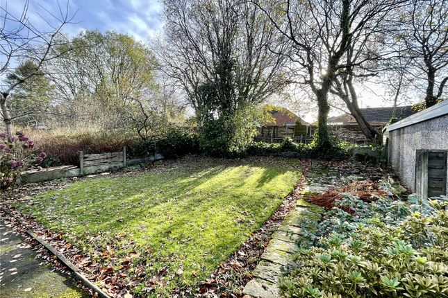 42, Jordan Avenue, Oldham photo 2