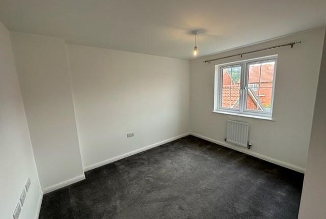 6, Osprey Avenue, Seaton photo 3