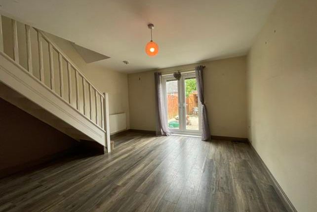 3, New Earswick Street, STOCKTON-ON-TEES photo 2